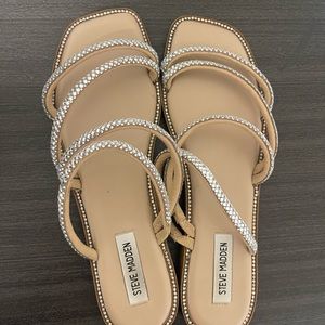 Steve Madden - size 10 - women’s sandals